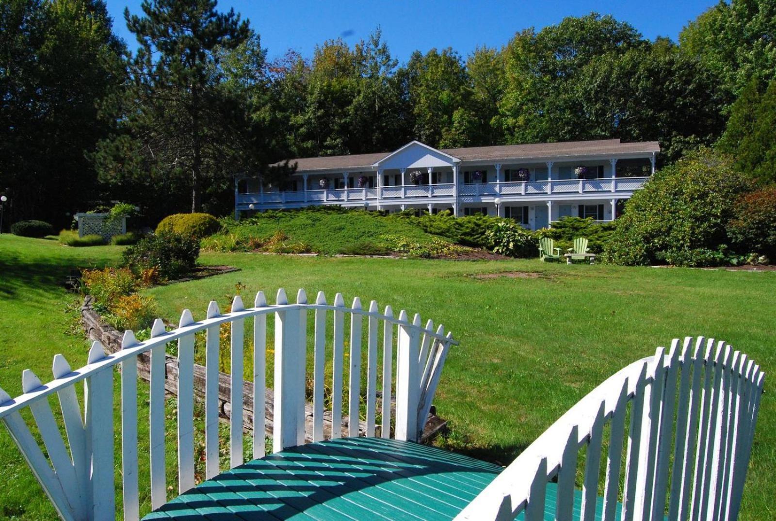 Cedar Crest Inn Камдън Екстериор снимка